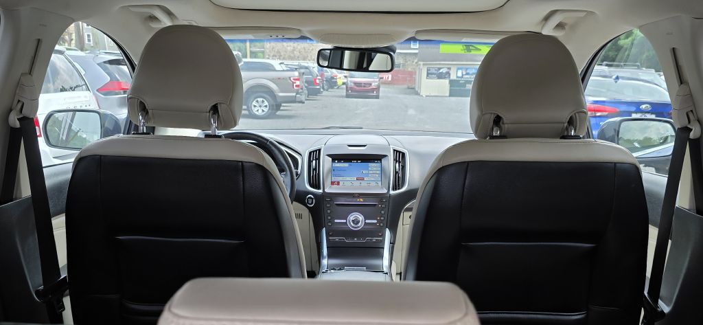 2019 Ford Edge Image 32