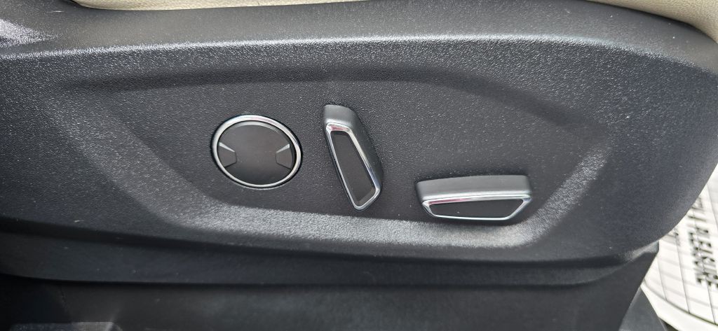 2019 Ford Edge Image 35