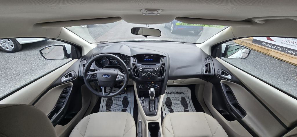 2016 Ford Focus Image 27