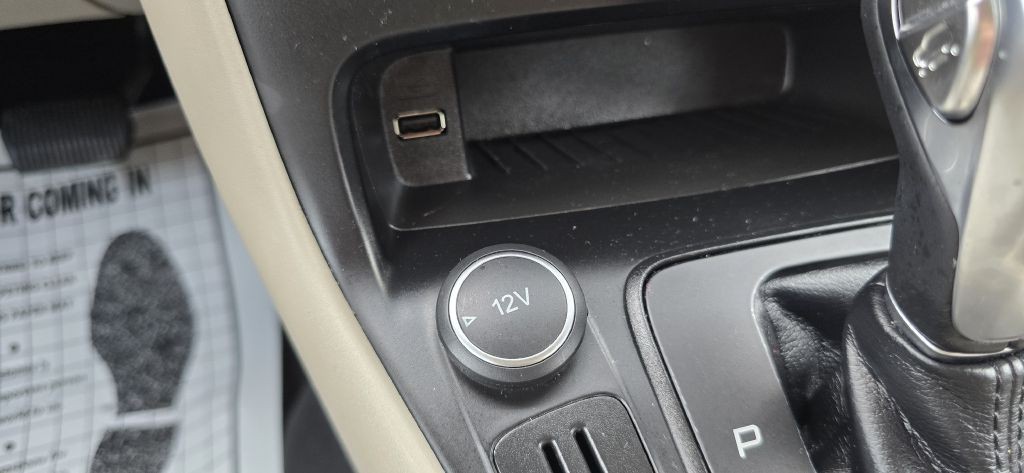 2016 Ford Focus Image 30