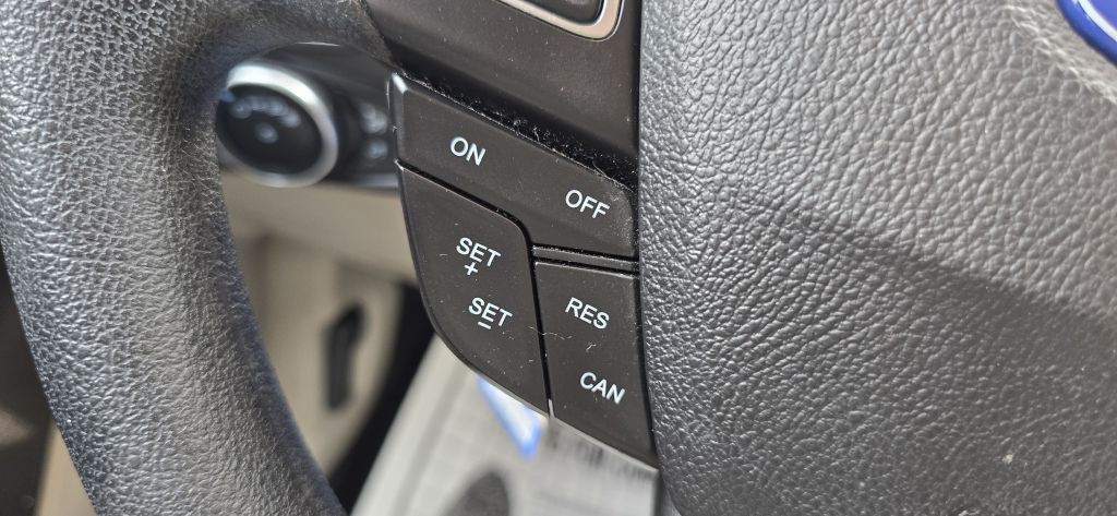 2016 Ford Focus Image 39