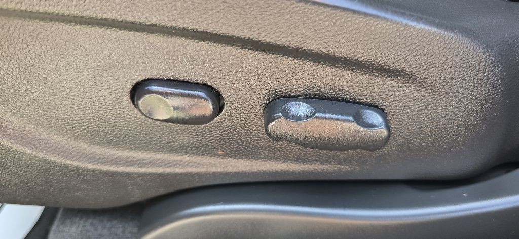 2016 Buick Enclave Image 15