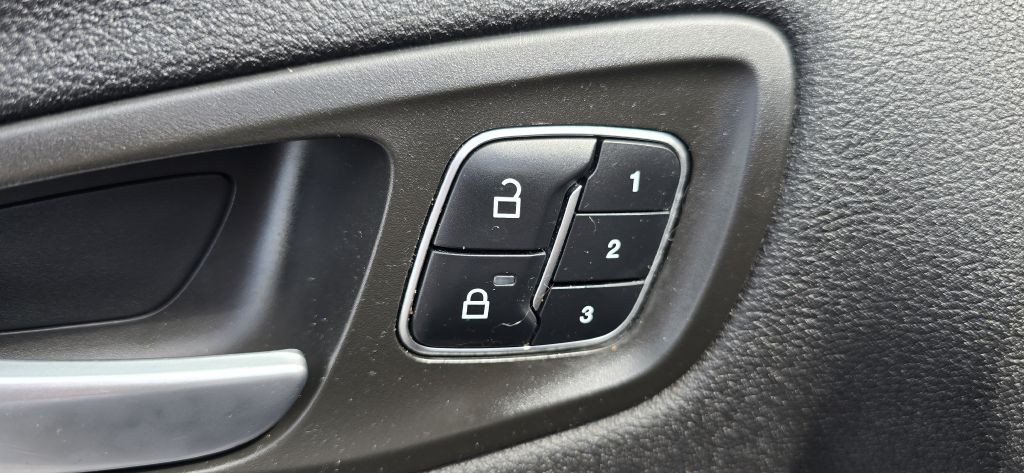 2019 Ford Escape Image 16
