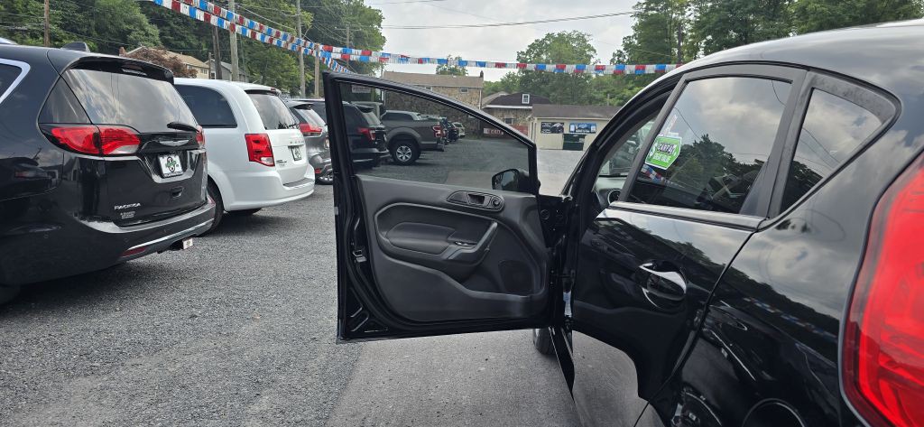 2019 Ford Fiesta Image 12