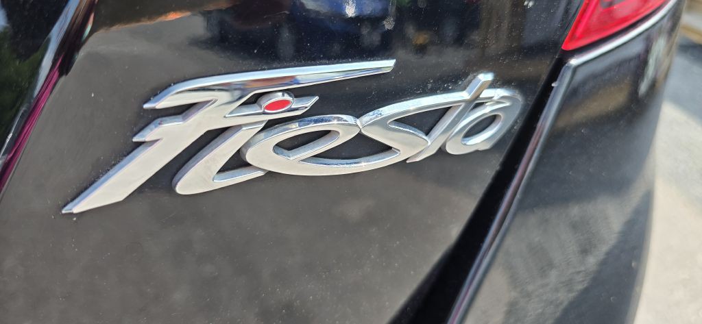 2019 Ford Fiesta Image 24