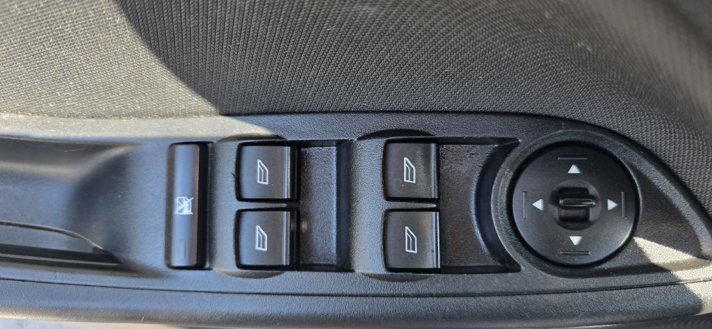 2017 Ford Focus Image 10