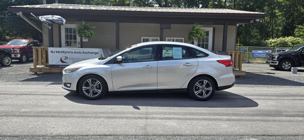 2017 Ford Focus Image 3