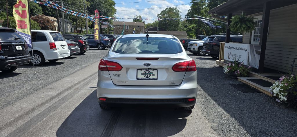 2017 Ford Focus Image 7