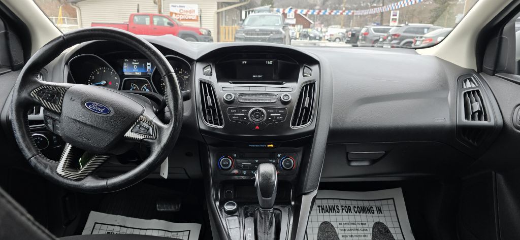 2017 Ford Focus Image 30