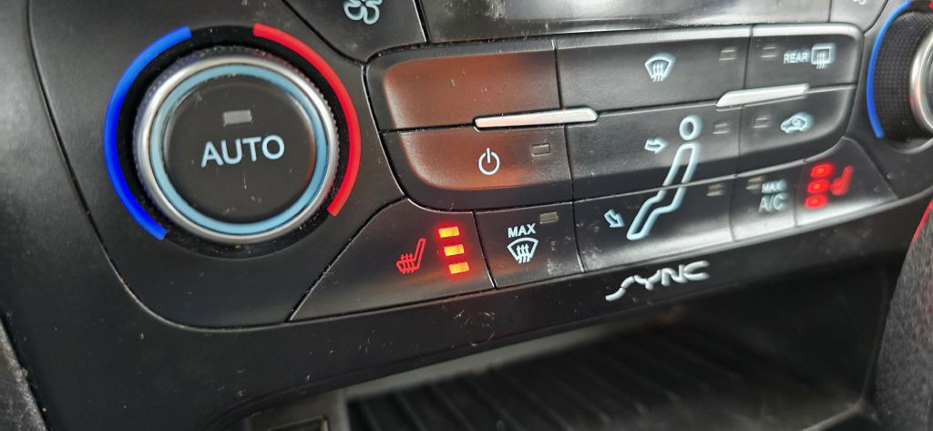 2017 Ford Focus Image 33