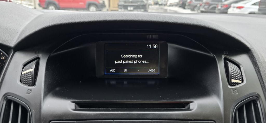 2017 Ford Focus Image 41