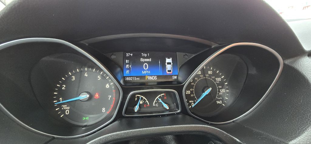 2017 Ford Focus Image 45