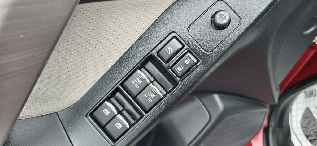 2017 Subaru Forester Image 11