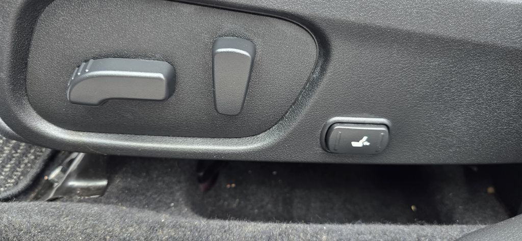 2017 Subaru Forester Image 12
