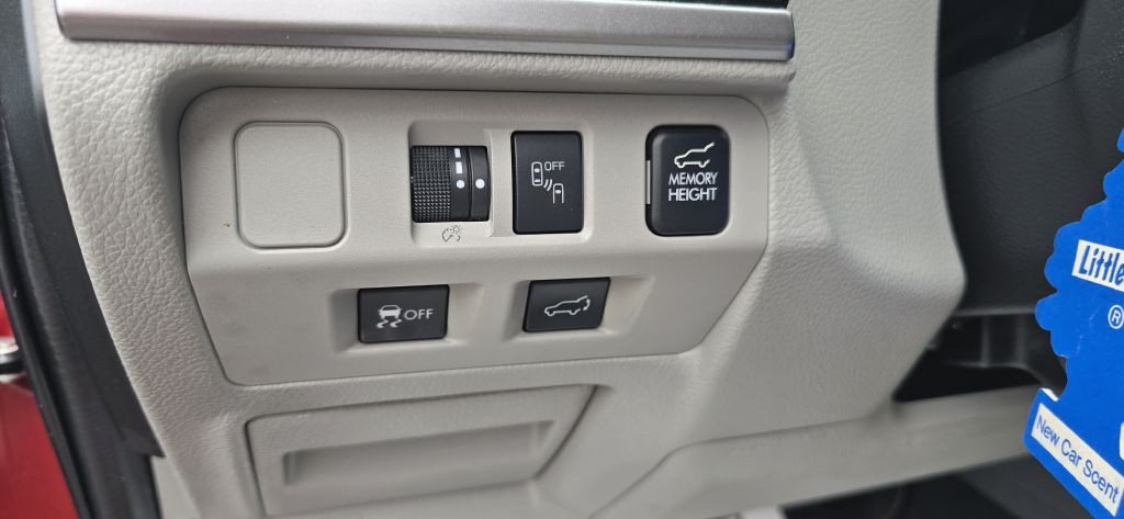 2017 Subaru Forester Image 13