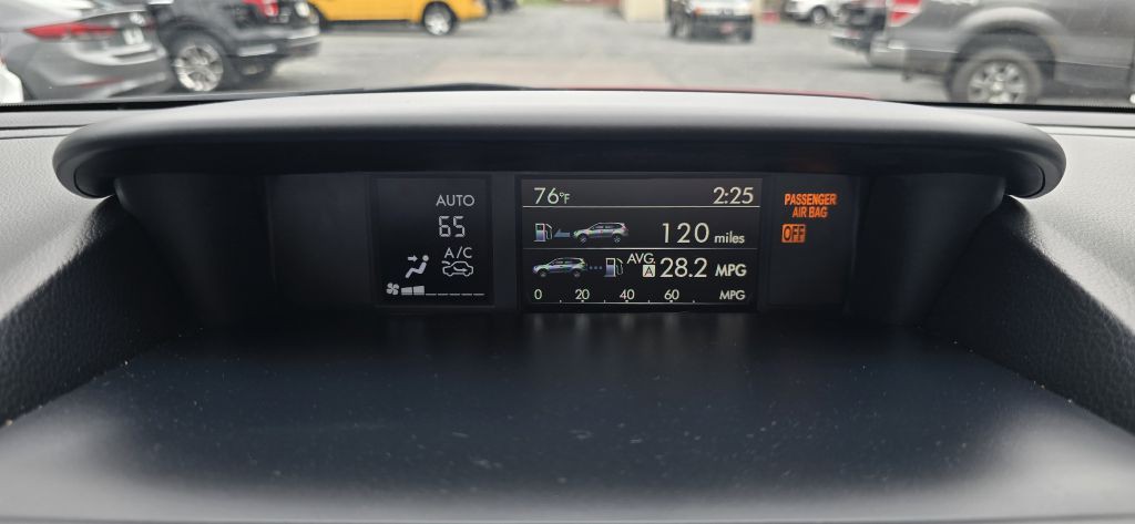 2017 Subaru Forester Image 33