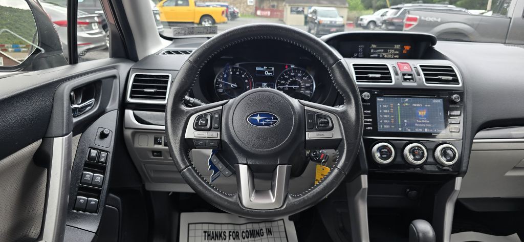2017 Subaru Forester Image 36