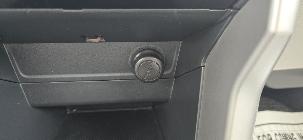 2017 Subaru Forester Image 37