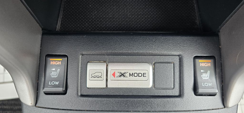 2017 Subaru Forester Image 38