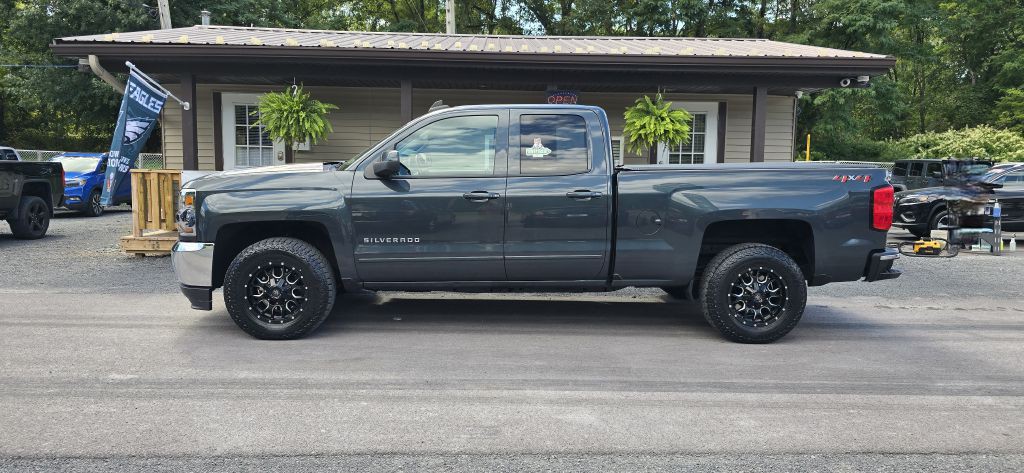 2018 Chevrolet Silverado 1500 Image 2