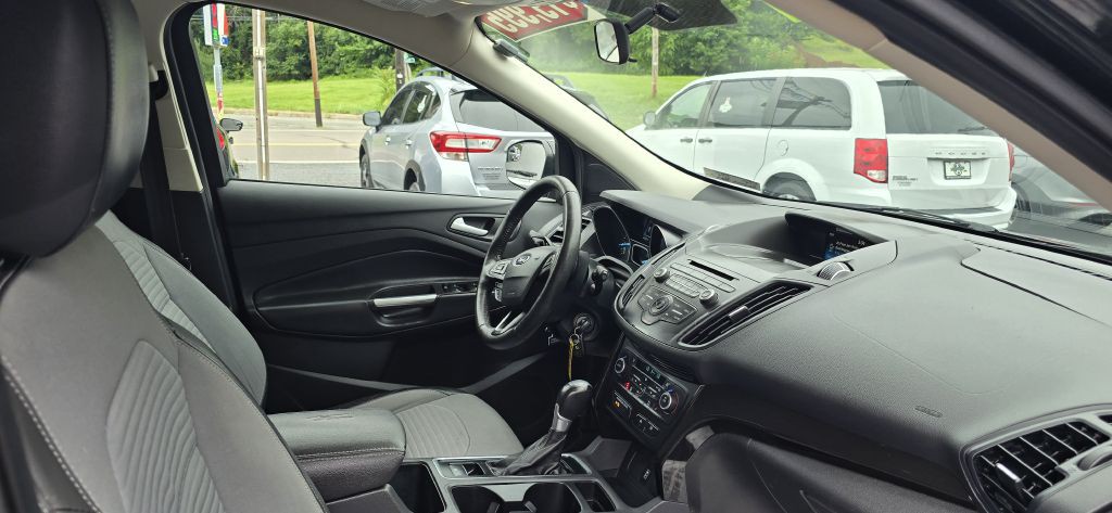2018 Ford Escape Image 28