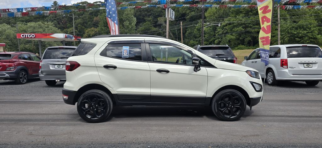 2021 Ford Econoline Image 1