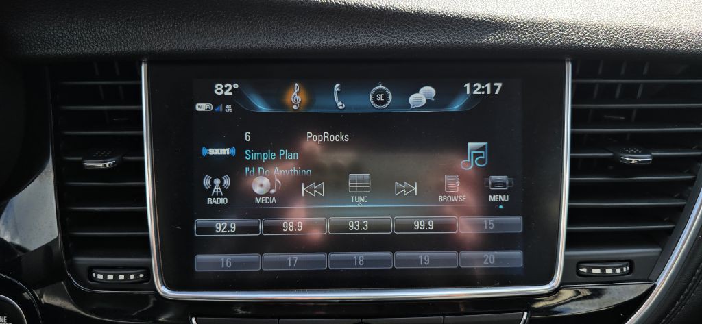 2019 Buick Enclave Image 32