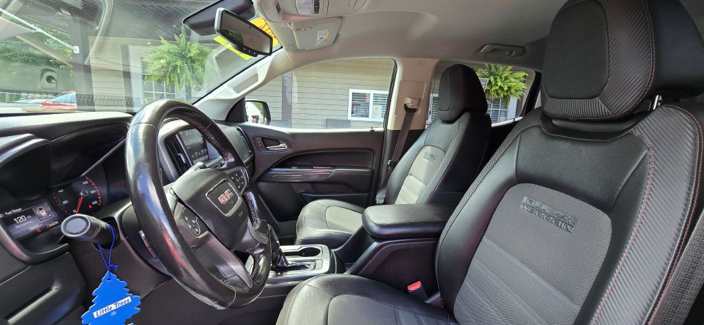 2016 GMC Canyon Image 18
