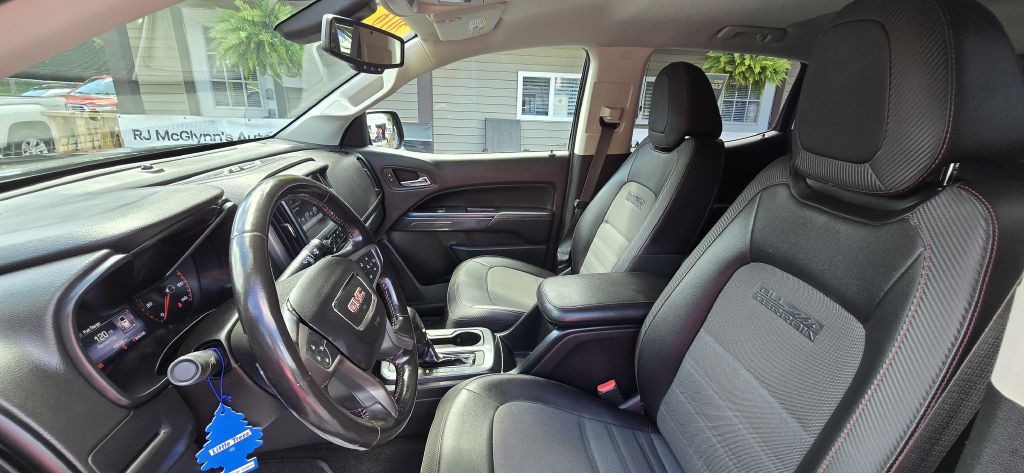 2016 GMC Canyon Image 19