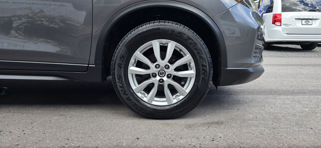 2019 Nissan Rogue Image 11