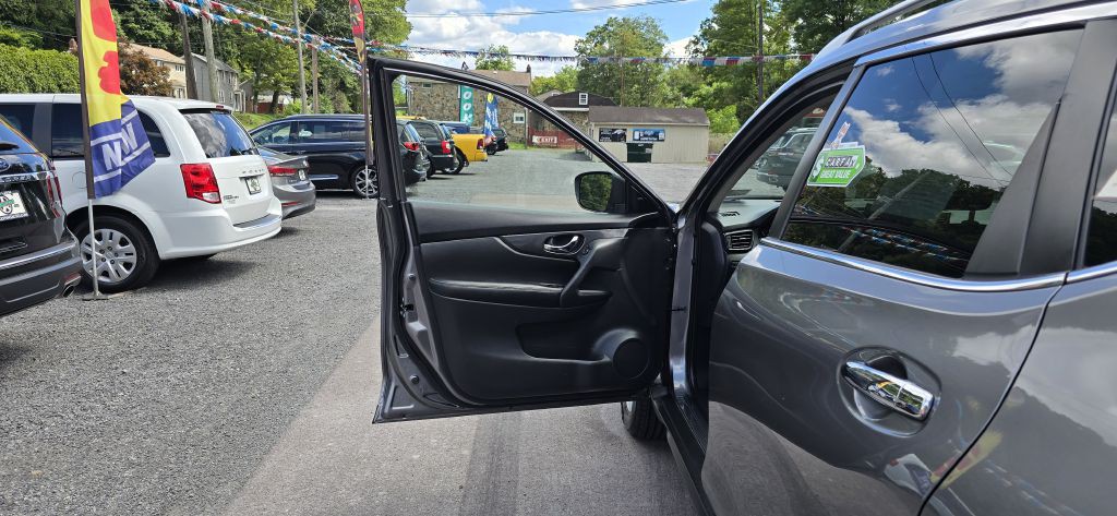 2019 Nissan Rogue Image 13