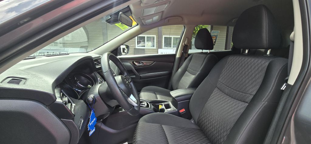 2019 Nissan Rogue Image 17