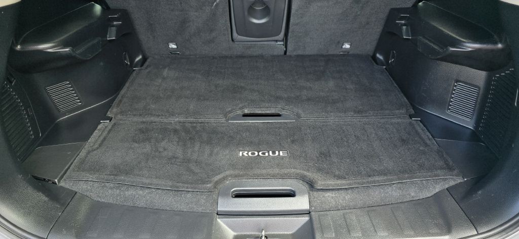 2019 Nissan Rogue Image 24