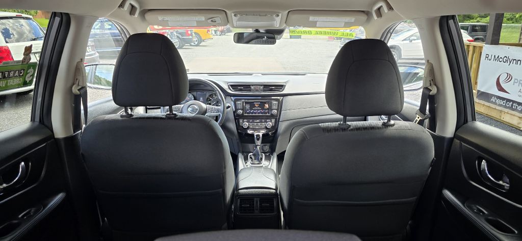 2019 Nissan Rogue Image 25