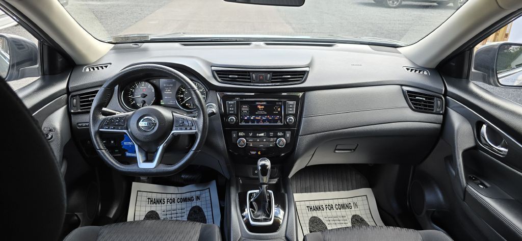 2019 Nissan Rogue Image 32
