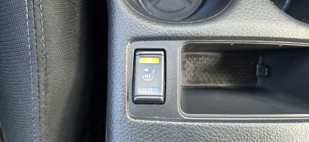 2019 Nissan Rogue Image 42
