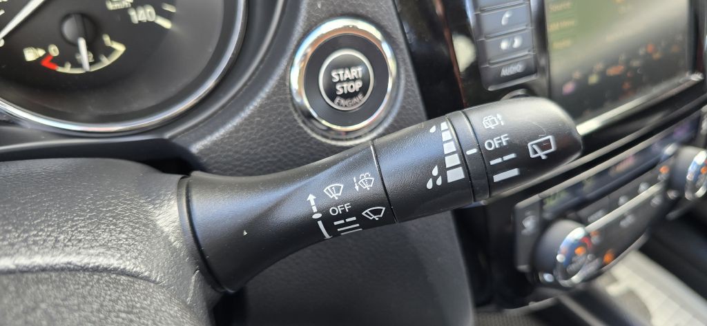 2019 Nissan Rogue Image 48