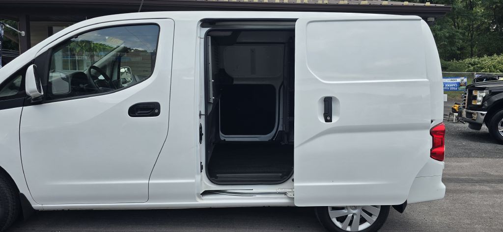 2021 Nissan NV200 Image 16