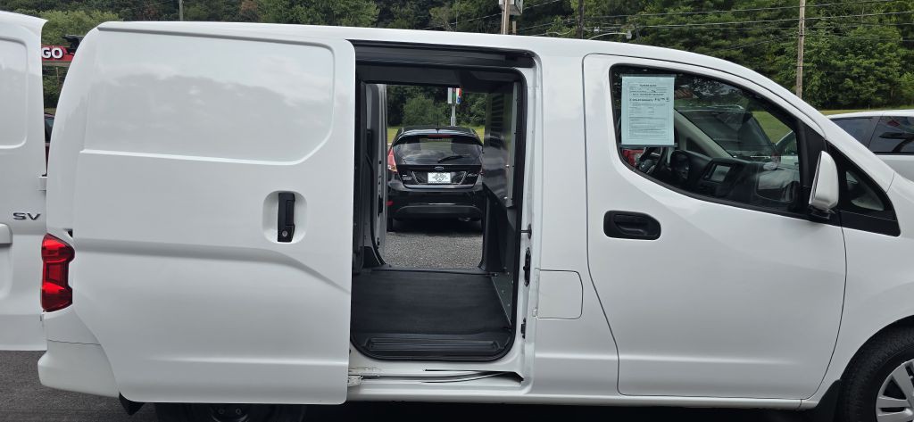 2021 Nissan NV200 Image 26