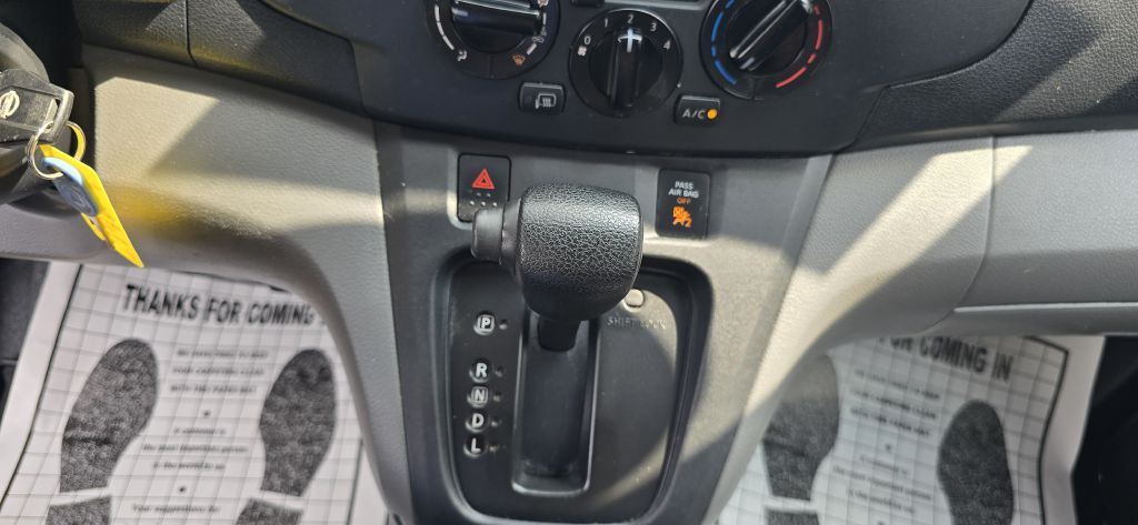 2021 Nissan NV200 Image 32