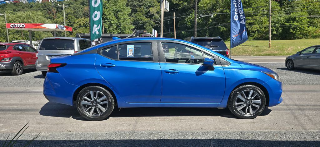 2021 Nissan Versa Image 1