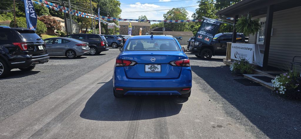 2021 Nissan Versa Image 6