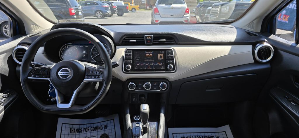 2021 Nissan Versa Image 20