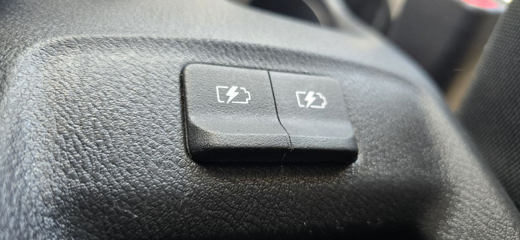 2021 Nissan Versa Image 28