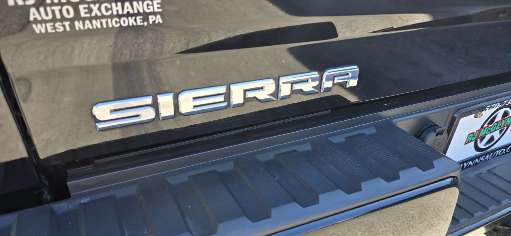 2018 GMC Sierra Image 14