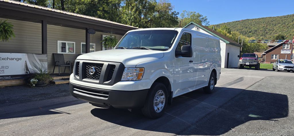 2017 Nissan NV Image 5