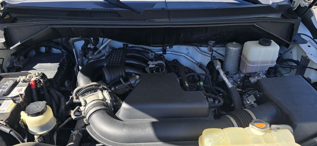 2017 Nissan NV Image 8