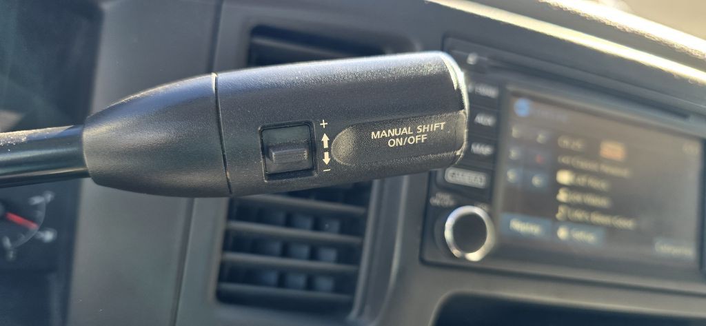 2017 Nissan NV Image 35