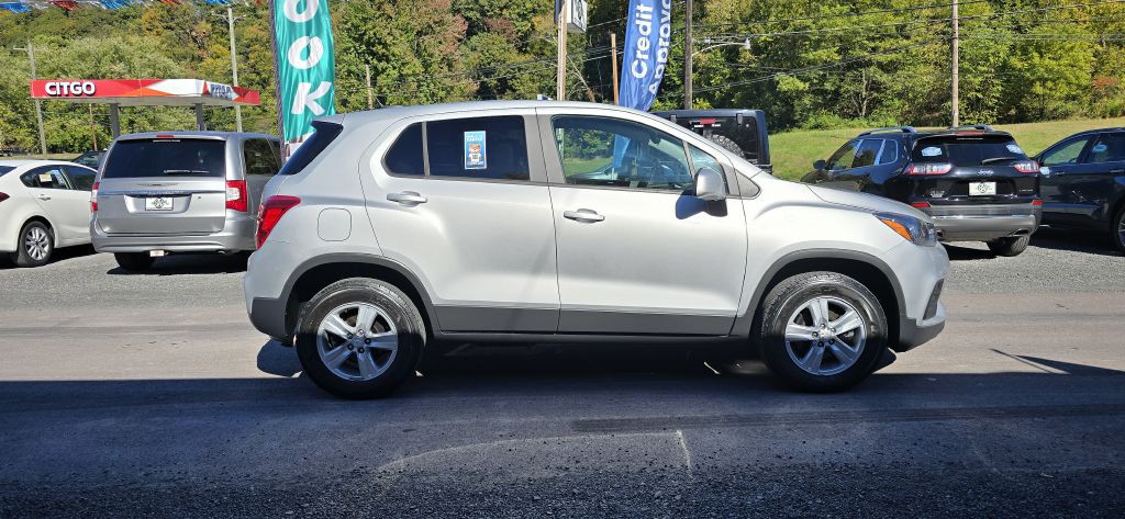 2017 Chevrolet Trax Image 2