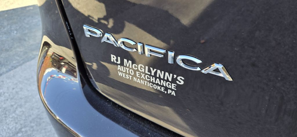 2017 Chrysler Pacifica Image 26